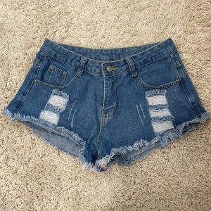 Cutoff Jean shorts